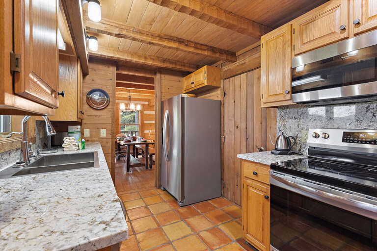 Kitchen with Stainless Appliances Kitchen with Stainless Appliances