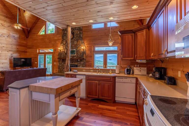 Spacious Kitchen