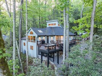 Enjoy a Getaway at Owls Nest