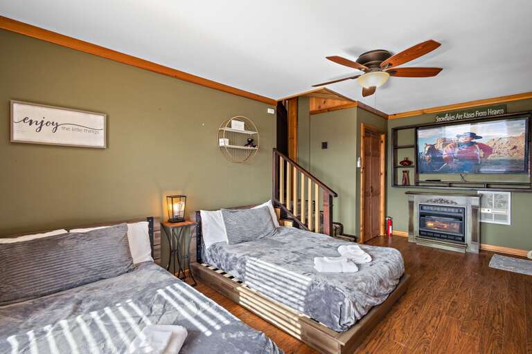 TV in the Double Bed Bedroom