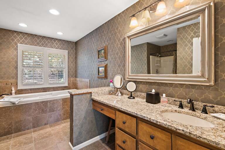 Master Ensuite Bathroom