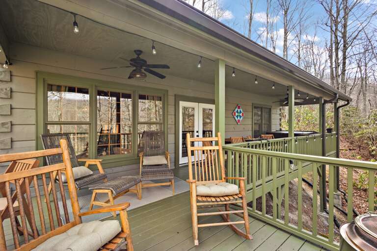 Large Covered Back Deck with Plenty of Seating