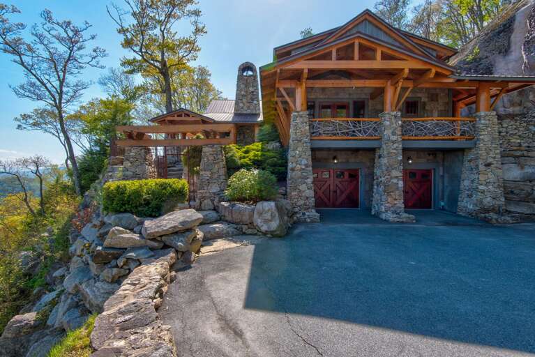 The Rock in Eagles Nest, A Unique Mountain Experience