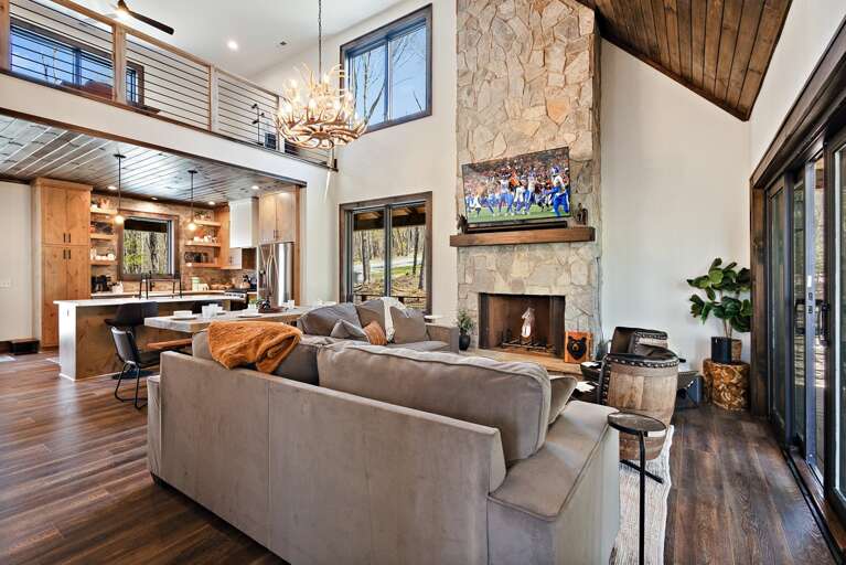 Comfortable Open Floor Plan with High Vaulted Ceilings and Lots of Natural Light