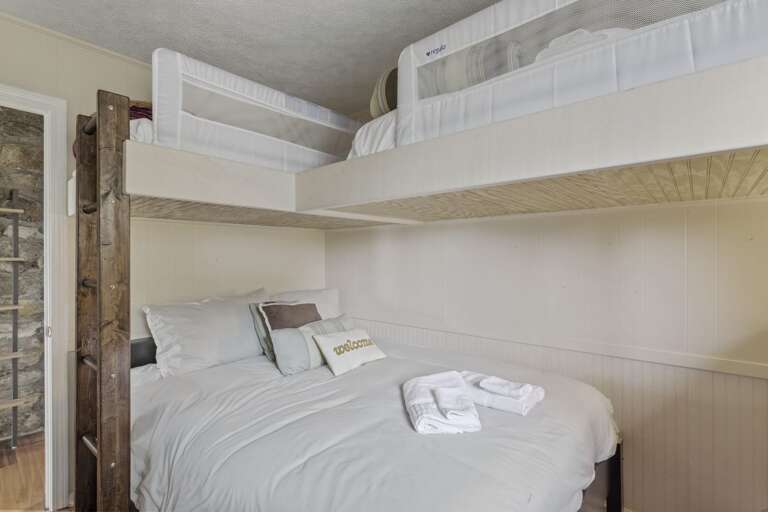 Bunk Room with Two Twins Over a Queen Bed Bunk Room with Two Twins Over a Queen Bed