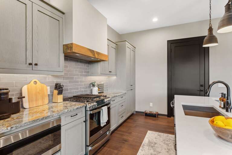 Granite Counters and Stainless Appliances Granite Counters and Stainless Appliances