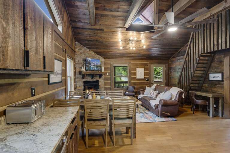 Custom Details Throughout Eagle Ridge Creek