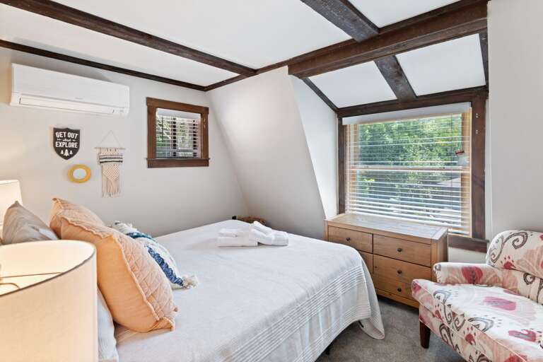 Upstairs Double Bedroom off the Loft