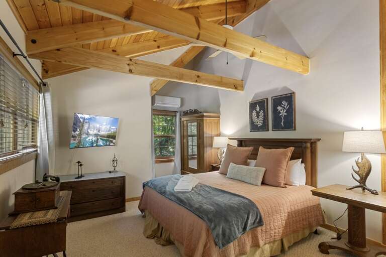 Upper Level King Bedroom