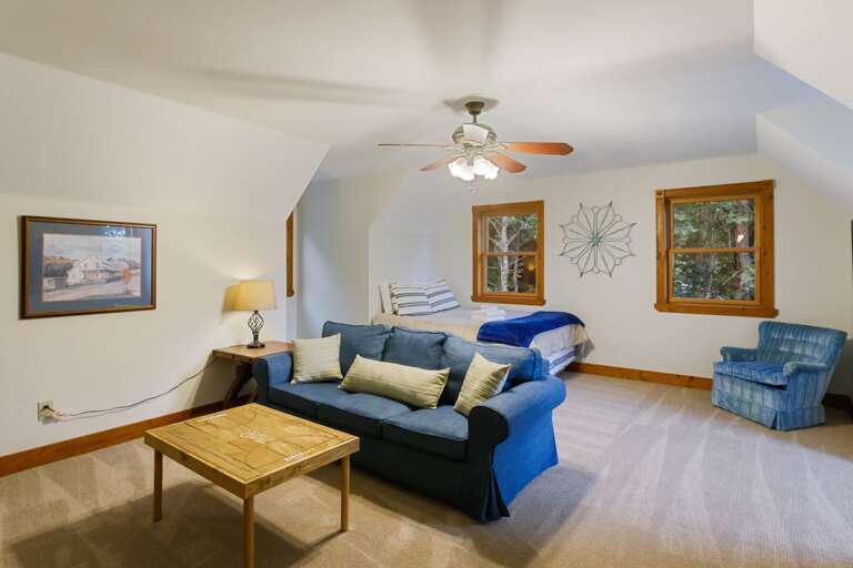 Upstairs Den with Queen Bed and Sitting Area
