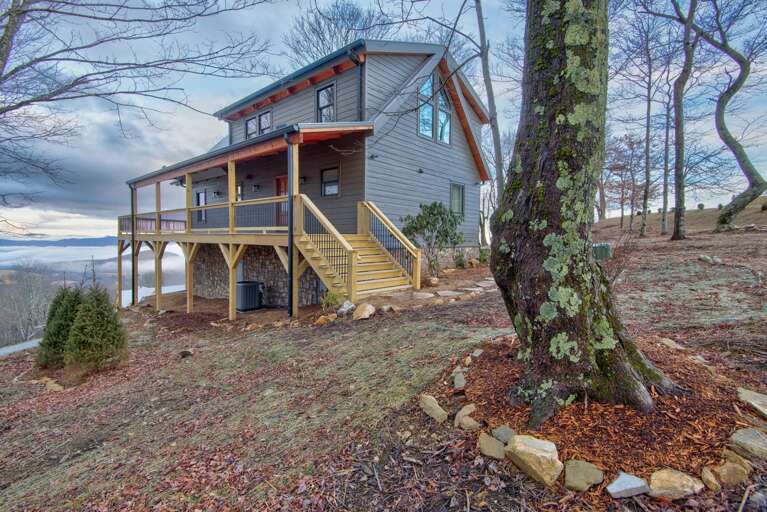 Custom Built Cabin in a Private Community Custom Built Cabin in a Private Community