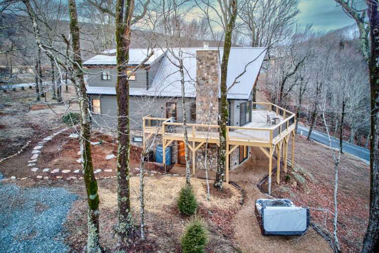 Manicured Landscaping Manicured Landscaping