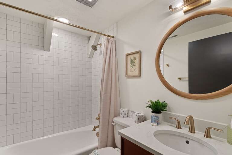 Main Floor Bathroom Main Floor Bathroom