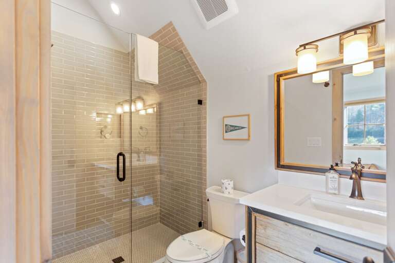 Bunk Room Ensuite with Step-In Shower