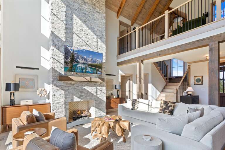 Great Room with Comfortable Sectional, Gas Fireplace, and HDTV