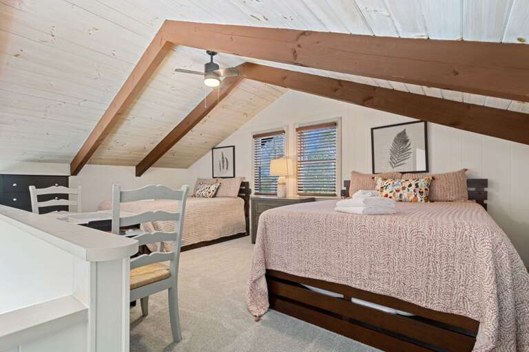 Loft Sleeping Area with Sleeping for Four in Queen Beds