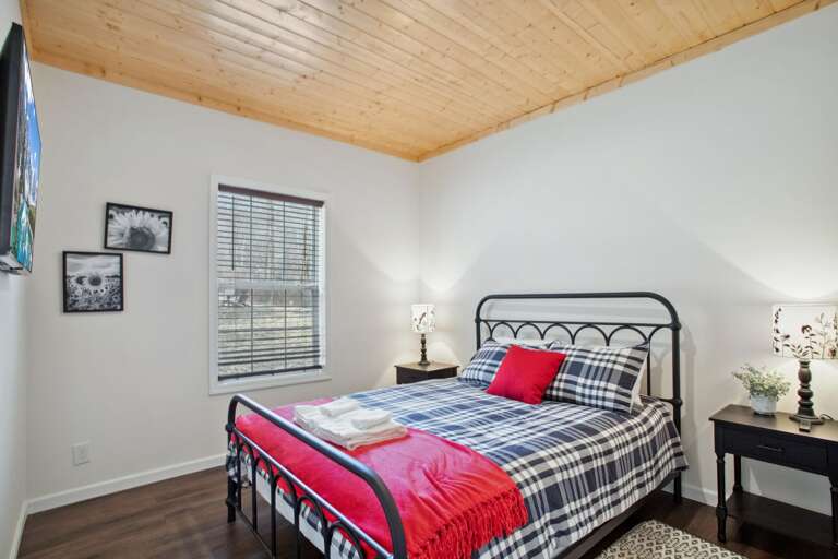 Queen Bedroom with Tongue-and-groove Ceilings