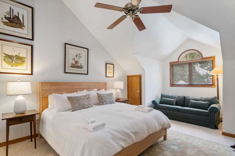 Top Floor Bedroom with Private Bathroom and Sleeper Sofa for Kids