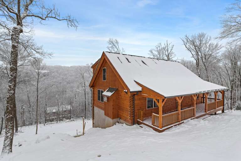 Book Your stay at Cozy Rustic Cabin