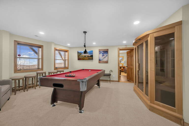 Evening entertainment refined: A friendly game of pool followed by the sauna