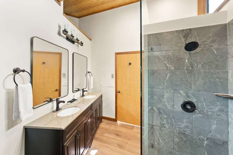 Private Master Bathroom