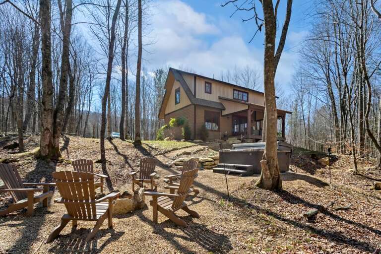 Space to Enjoy the Mountain Outdoors with Fire Pit, Hot Tub and Creek