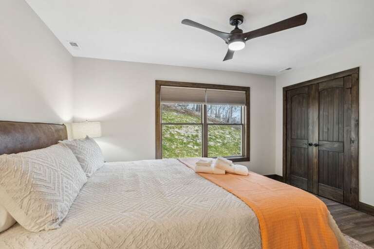 Top Floor King Bedroom with Jack-N-Jill Bathroom