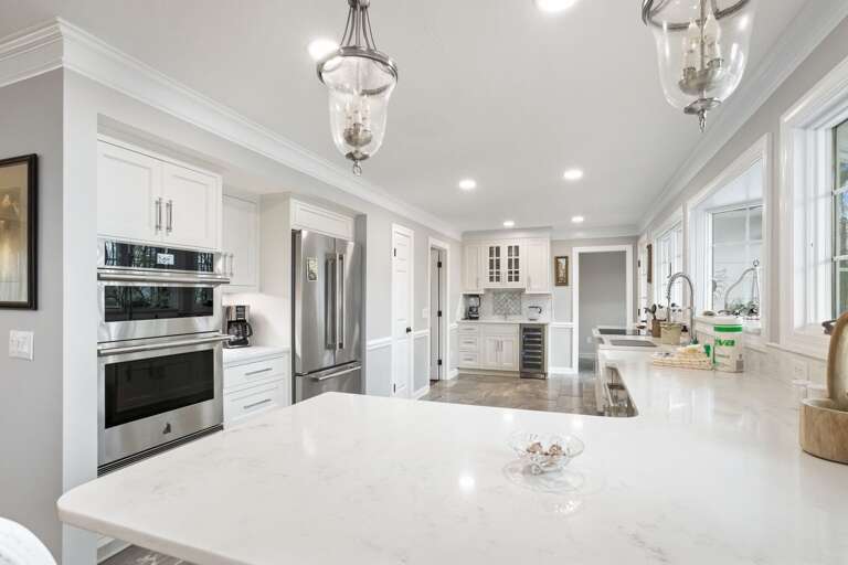 Stainless Steel Appliances and Granite Countertops