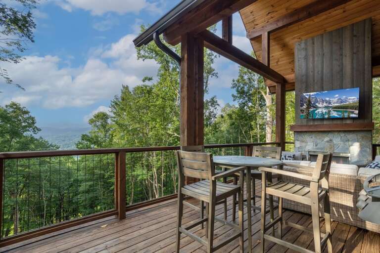 Dine Outdoors with a Mountain View