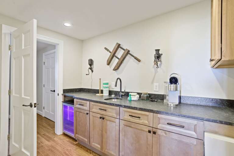 Wet Bar on the Middle Level