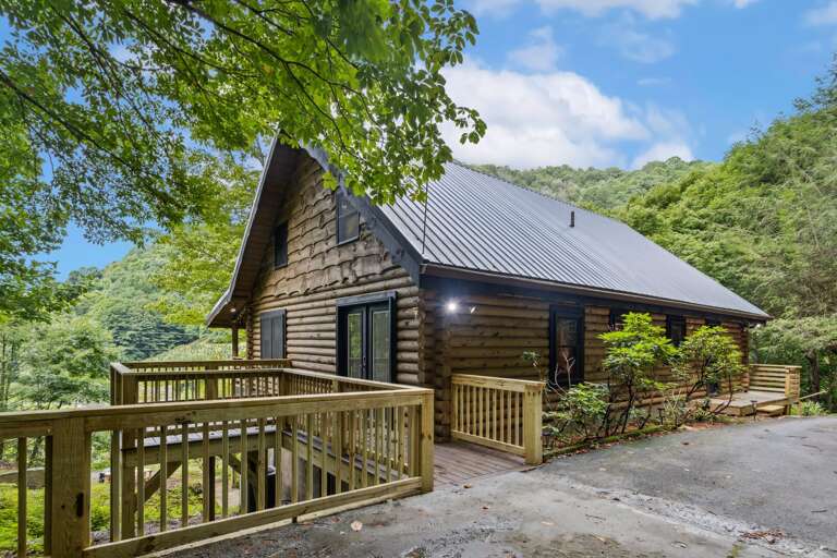 Paved Pull-Through Driveway