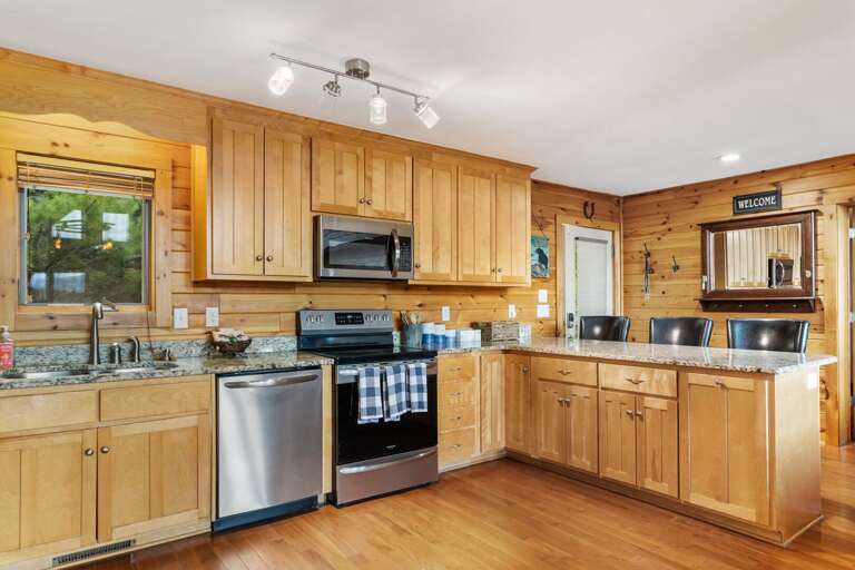Stainless Steel Appliances and Granite Countertops