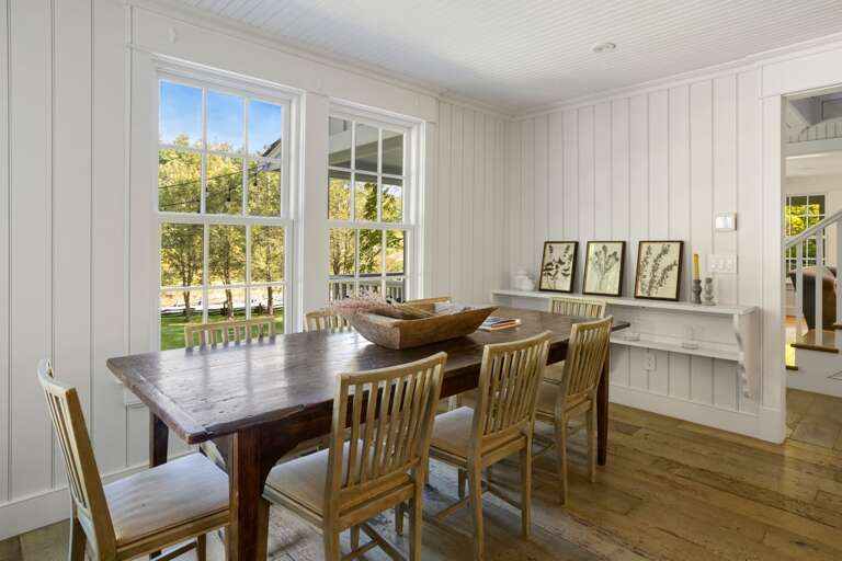 Additional Dining Nook Additional Dining Nook