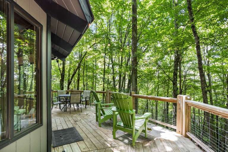 Enjoy Sipping Coffee and Dining Outdoors