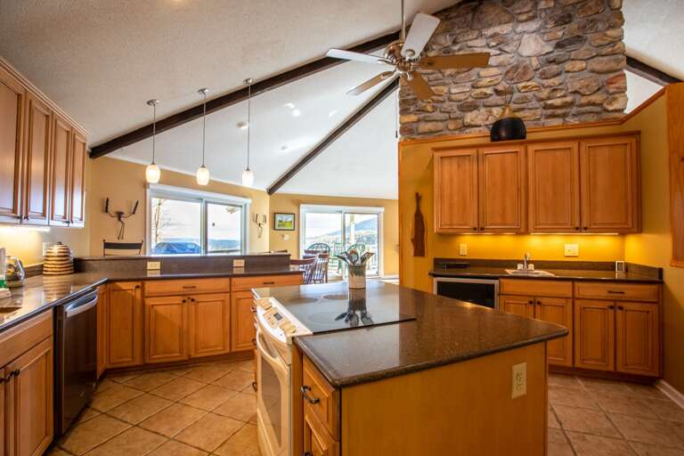Kitchen Island with Ceramic Stove Top