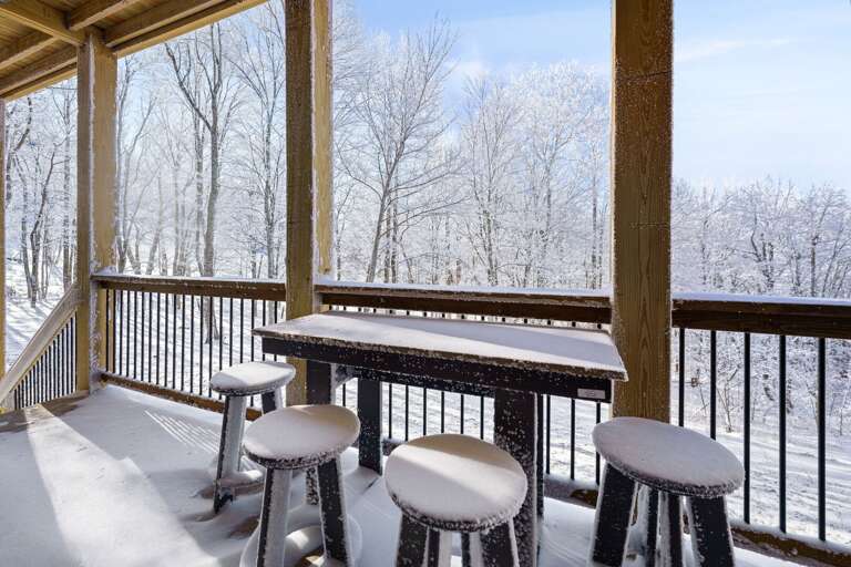 Deck Bar with Stools