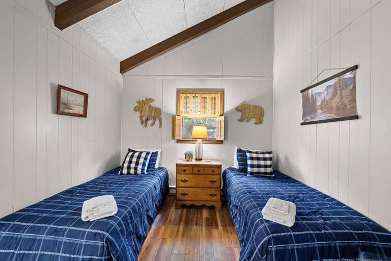 Main Floor Twin Bedroom