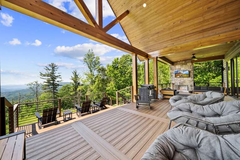 Multiple Places to Enjoy on the Deck