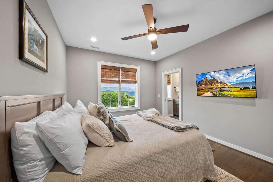 Fourth Queen Suite located on the Upper Level Fourth Queen Suite located on the Upper Level