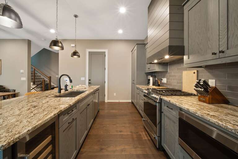 Granite Counters in the Spacious Kitchen Granite Counters in the Spacious Kitchen