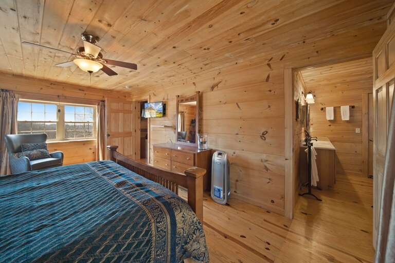 TV and Private Bathroom