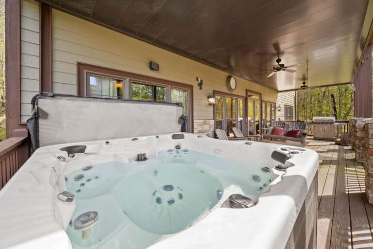 Lower Level Deck Lower Level Deck