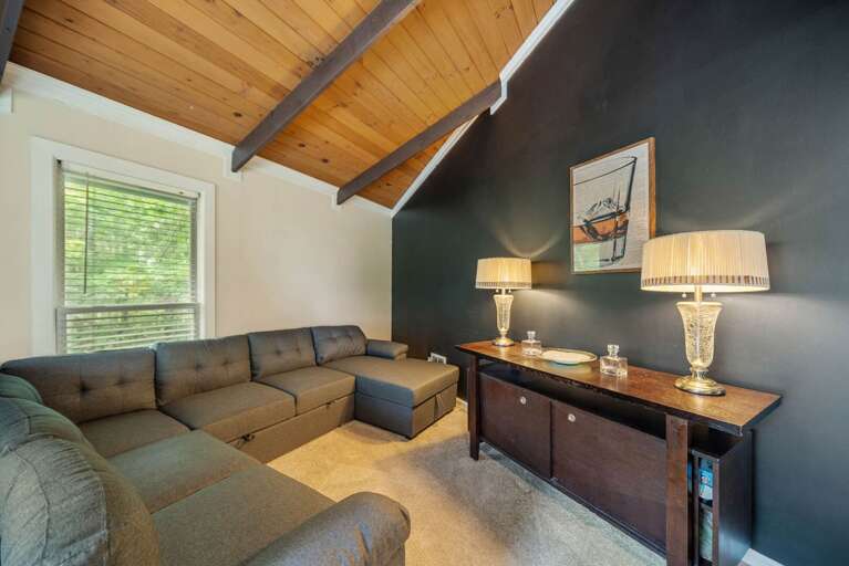 Upper Level Sitting Area