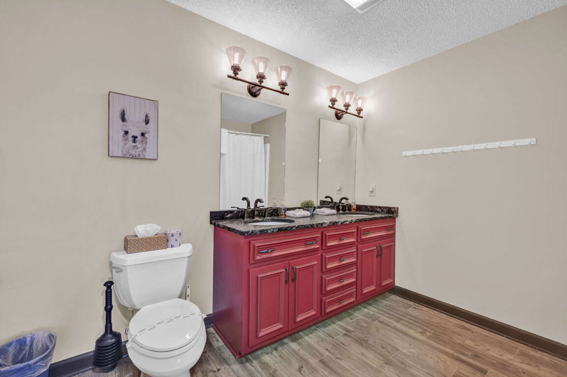 Queen Bedroom Bathroom with Shower Queen Bedroom Bathroom with Shower