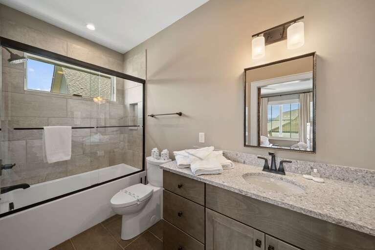 Bunk Room Ensuite Bathroom