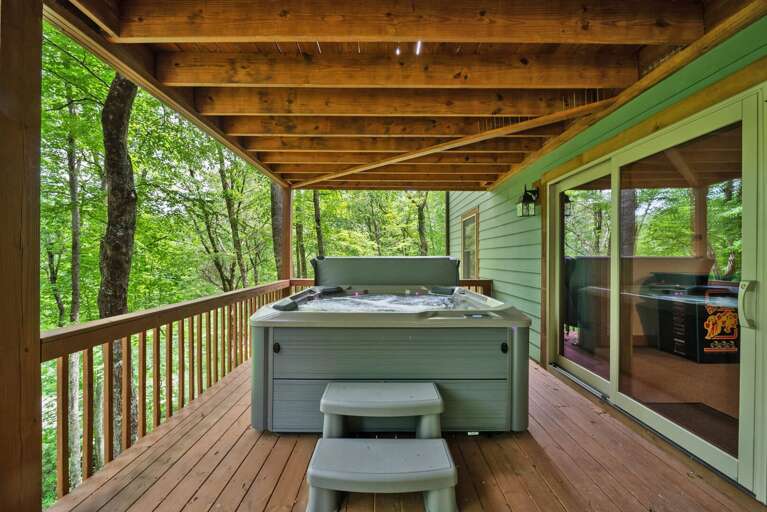 Hot Tub on the Lower Level Deck