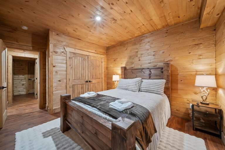 Lower Level Queen Bedroom