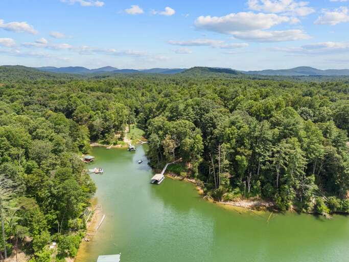 Enjoy a Getaway on Kerr Scott Lake at Lake Hills Hideaway