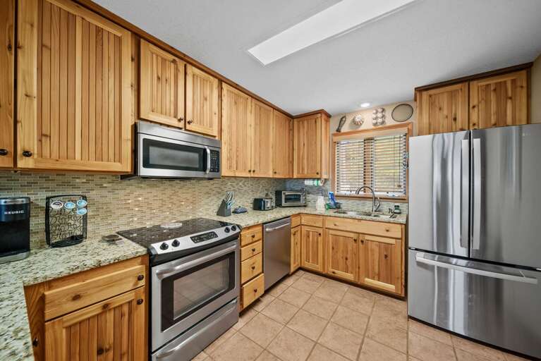 Plenty of Counter Space and and Dual Basin Sink