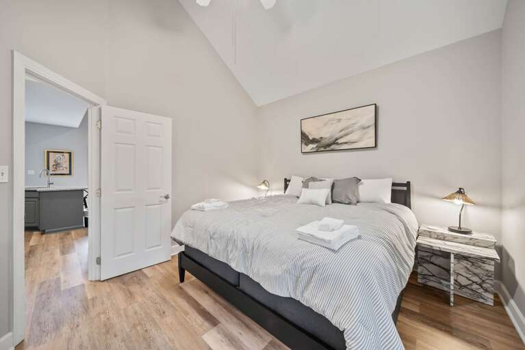 Main Floor King Bedroom